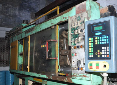 Plastic Injection Moulding Machine